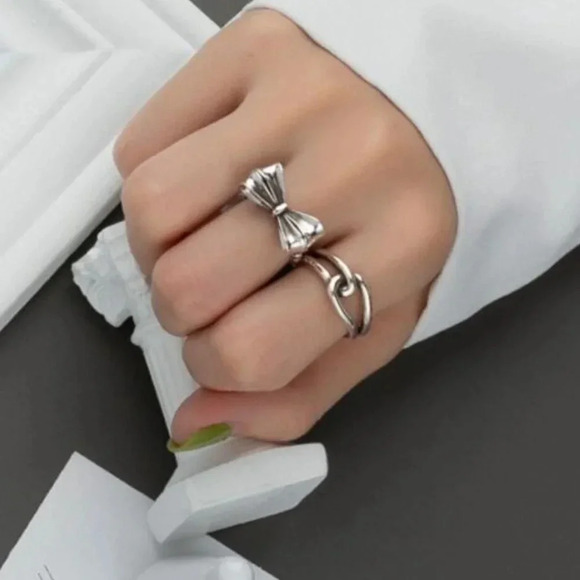 Minimalist 925 Sterling Silver Knot Twist Ring - Picture 2 of 6
